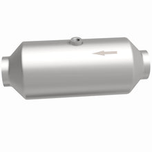 Load image into Gallery viewer, MagnaFlow Exhaust Products 51299 OEM Grade Universal Catalytic Converter for Select Ford E-450 Super Duty, Ford F-350 Super Duty, Ford F-450 Super Duty, Ford F-53 Motorhome Chassis, Ford F-550 Super Duty, Ford F-59 Commercial Stripped Chassis, Ford