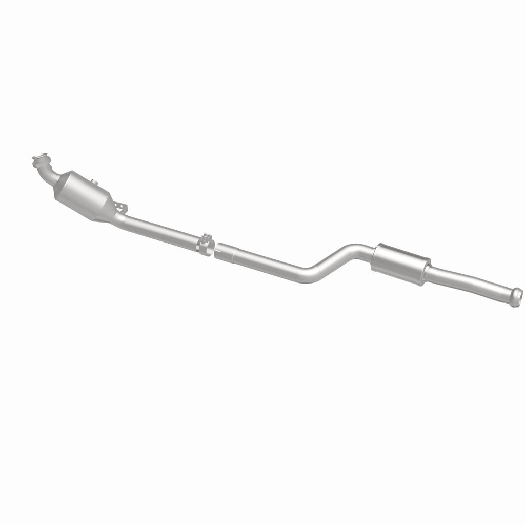 MagnaFlow Exhaust Products 21-497 OEM Grade Direct-Fit Catalytic Converter for Select Mercedes-Benz C300