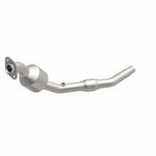 Load image into Gallery viewer, MagnaFlow Exhaust Products 24128 HM Grade Direct-Fit Catalytic Converter for Select Land Rover Freelander