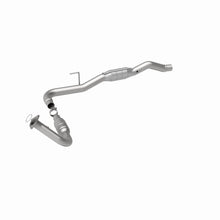 Load image into Gallery viewer, MagnaFlow Exhaust Products 4451647 California CARB Direct-Fit Catalytic Converter for Select Chevrolet Silverado 2500, GMC Sierra HD, GMC Yukon XL