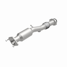 Load image into Gallery viewer, MagnaFlow Exhaust Products 280096 OEM Grade Direct-Fit Catalytic Converter for Select Toyota Highlander
