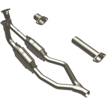 Load image into Gallery viewer, MagnaFlow Exhaust Products 23821 Standard Grade Direct-Fit Catalytic Converter for Select Land Rover Range Rover