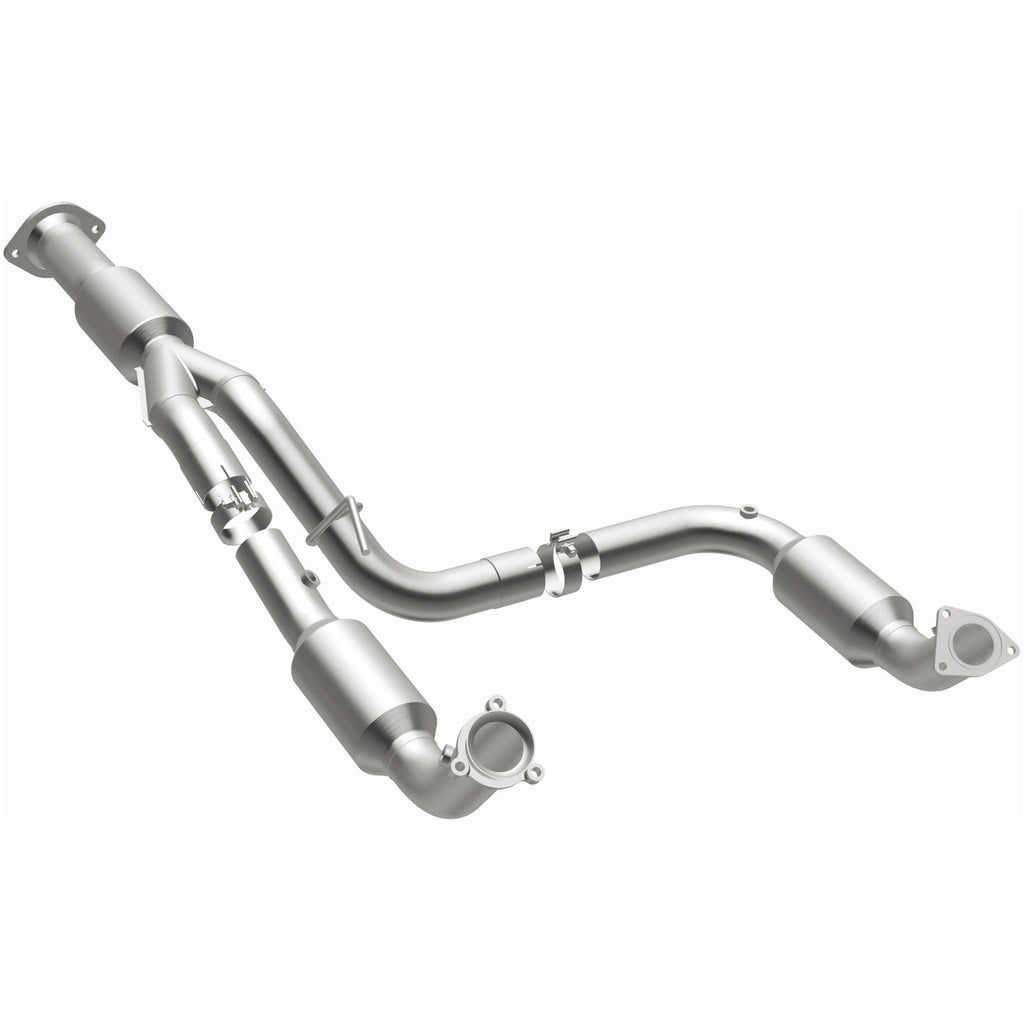 MagnaFlow Exhaust Products 5582113 California CARB Direct-Fit Catalytic Converter for Select Chevrolet Express 2500, Chevrolet Express 3500, GMC Savana 2500, GMC Savana