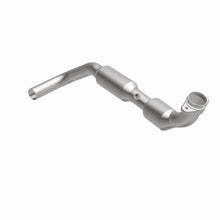 Load image into Gallery viewer, MagnaFlow Exhaust Products 4583077 California CARB Direct-Fit Catalytic Converter for Select Lincoln Navigator