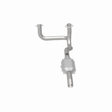 Load image into Gallery viewer, MagnaFlow Exhaust Products 93131 Standard Grade Direct-Fit Catalytic Converter for Select Ford E-150 Econoline, Ford E-150 Econoline Club Wagon, Ford E-250 Econoline, Ford E-250 Econoline Club Wagon