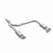 Load image into Gallery viewer, MagnaFlow Exhaust Products 4551599 California CARB Direct-Fit Catalytic Converter for Select Ford E-350 Super Duty