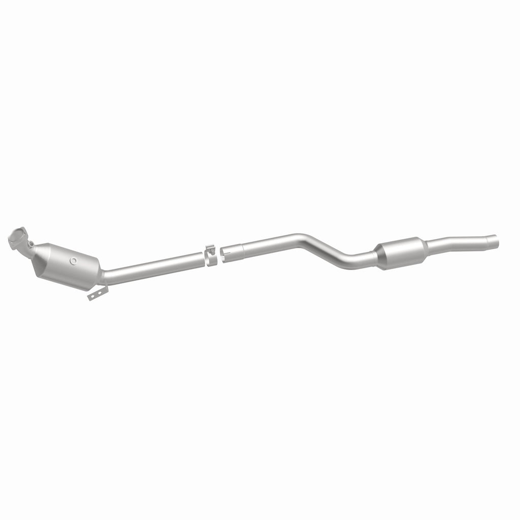 MagnaFlow Exhaust Products 21-437 OEM Grade Direct-Fit Catalytic Converter for Select Mercedes-Benz C300, Mercedes-Benz C350, Mercedes-Benz E350