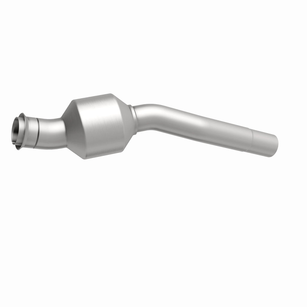 MagnaFlow Exhaust Products 51637 OEM Grade Direct-Fit Catalytic Converter for Select Audi A3, Volkswagen Beetle, Volkswagen Golf, Volkswagen Jetta
