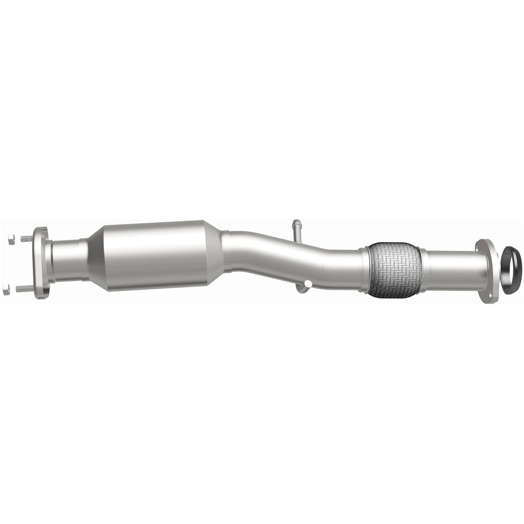 MagnaFlow Exhaust Products 280096 OEM Grade Direct-Fit Catalytic Converter for Select Toyota Highlander