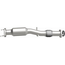 Load image into Gallery viewer, MagnaFlow Exhaust Products 280096 OEM Grade Direct-Fit Catalytic Converter for Select Toyota Highlander