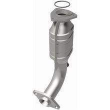 Load image into Gallery viewer, MagnaFlow Exhaust Products 23112 HM Grade Direct-Fit Catalytic Converter for Select Chevrolet Tracker, Suzuki Vitara