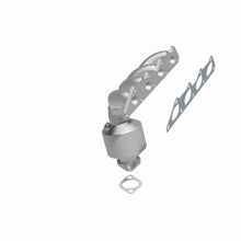 Load image into Gallery viewer, MagnaFlow Exhaust Products 452180 California CARB Manifold Catalytic Converter for Select Mitsubishi Lancer