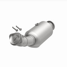 Load image into Gallery viewer, MagnaFlow Exhaust Products 21-681 OEM Grade Direct-Fit Catalytic Converter for Select Mercedes-Benz C400, Mercedes-Benz C43 AMG, Mercedes-Benz C450 AMG, Mercedes-Benz E43 AMG, Mercedes-Benz E450, Mercedes-Benz GLC43 AMG