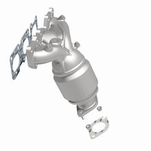 Load image into Gallery viewer, MagnaFlow Exhaust Products 52783 OEM Grade Manifold Catalytic Converter for Select Kia Sedona
