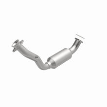 Load image into Gallery viewer, MagnaFlow Exhaust Products 4451315 California CARB Direct-Fit Catalytic Converter for Select Ford Explorer, Mercury Mountaineer