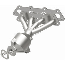 Load image into Gallery viewer, MagnaFlow Exhaust Products 51429 OEM Grade Manifold Catalytic Converter for Select Hyundai Accent, Hyundai Veloster, Kia Rio, Kia Soul