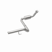 Load image into Gallery viewer, MagnaFlow Exhaust Products 5451418 California CARB Direct-Fit Catalytic Converter for Select Chevrolet Silverado Classic, GMC Sierra Classic