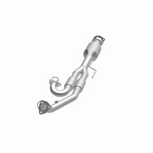 Load image into Gallery viewer, MagnaFlow Exhaust Products 5592710 California CARB Direct-Fit Catalytic Converter for Select Nissan Quest