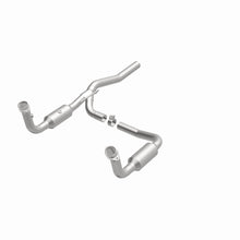 Load image into Gallery viewer, MagnaFlow Exhaust Products 5551187 California CARB Direct-Fit Catalytic Converter for Select Dodge Nitro, Jeep Liberty