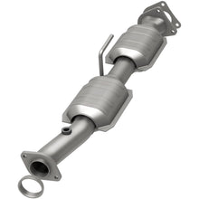 Load image into Gallery viewer, MagnaFlow Exhaust Products 447235 California CARB Direct-Fit Catalytic Converter for Select Ford Ranger, Mazda B3000, Mazda B4000