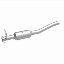 Load image into Gallery viewer, MagnaFlow Exhaust Products 280447 OEM Grade Direct-Fit Catalytic Converter for Select Ford F-53 Motorhome Chassis