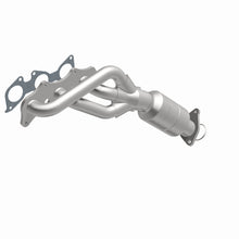 Load image into Gallery viewer, MagnaFlow Exhaust Products 5481198 California CARB Manifold Catalytic Converter for Select Toyota 4Runner, Toyota FJ Cruiser