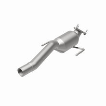 Load image into Gallery viewer, MagnaFlow Exhaust Products 24186 HM Grade Direct-Fit Catalytic Converter for Select Volkswagen Touareg