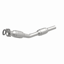 Load image into Gallery viewer, MagnaFlow Exhaust Products 49461 OEM Grade Direct-Fit Catalytic Converter for Select Pontiac Vibe, Toyota Corolla, Toyota Matrix