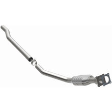 Load image into Gallery viewer, MagnaFlow Exhaust Products 93425 HM Grade Direct-Fit Catalytic Converter for Select Chrysler Voyager, Dodge Caravan
