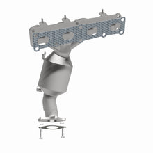 Load image into Gallery viewer, MagnaFlow Exhaust Products 5531158 California CARB Manifold Catalytic Converter for Select Dodge Dart