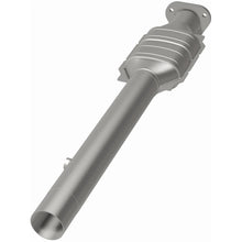 Load image into Gallery viewer, MagnaFlow Exhaust Products 23204 HM Grade Direct-Fit Catalytic Converter for Select Ford E-250 Econoline, Ford E-450 Econoline Super Duty, Ford Econoline Super Duty