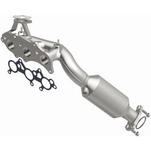Load image into Gallery viewer, MagnaFlow Exhaust Products 5582431 California CARB Manifold Catalytic Converter for Select Toyota 4Runner, Toyota FJ Cruiser