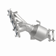 Load image into Gallery viewer, MagnaFlow Exhaust Products 6511994 California CARB Manifold Catalytic Converter for Select Hyundai Accent, Kia Rio