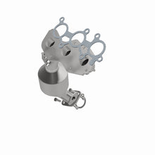 Load image into Gallery viewer, MagnaFlow Exhaust Products 52018 OEM Grade Manifold Catalytic Converter for Select Lexus RX450h, Toyota Highlander