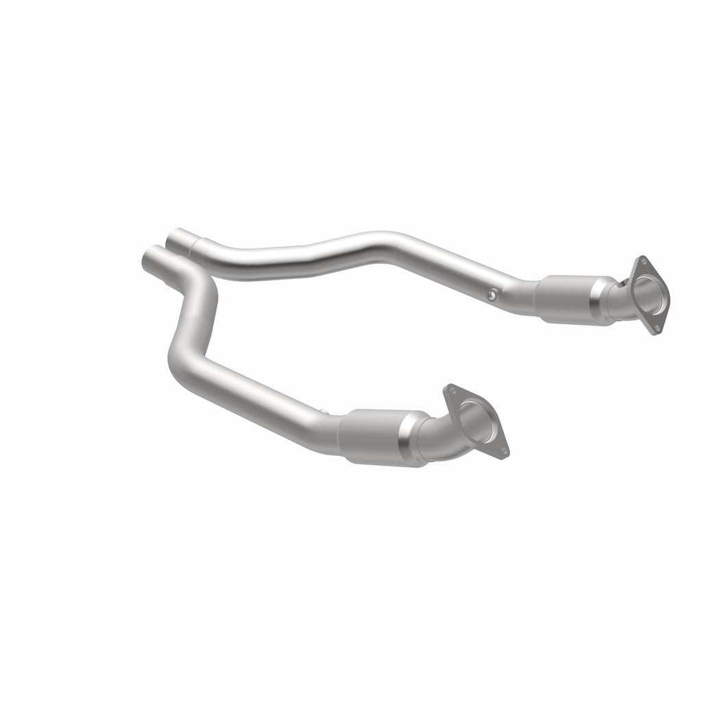 MagnaFlow Exhaust Products 16420 OEM Grade Direct-Fit Catalytic Converter for Select Chrysler 300, Dodge Challenger, Dodge Charger, Dodge Magnum