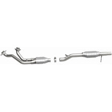 Load image into Gallery viewer, MagnaFlow Exhaust Products 334302 California CARB Direct-Fit Catalytic Converter for Select Ford Bronco, Ford E-150 Econoline, Ford E-150 Econoline Club Wagon, Ford E-250 Econoline, Ford E-250 Econoline Club Wagon, Ford E-350 Econoline, Ford E-350