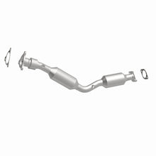 Load image into Gallery viewer, MagnaFlow Exhaust Products 5631958 California CARB Direct-Fit Catalytic Converter for Select Chevrolet Cobalt, Pontiac G5