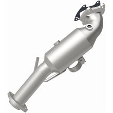 Load image into Gallery viewer, MagnaFlow Exhaust Products 21-030 OEM Grade Direct-Fit Catalytic Converter for Select Jeep Gladiator, Jeep Wrangler, Jeep Wrangler JK
