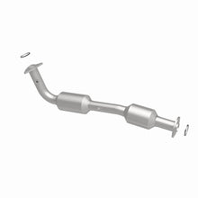 Load image into Gallery viewer, MagnaFlow Exhaust Products 5582630 California CARB Direct-Fit Catalytic Converter for Select Toyota Sequoia, Toyota Tundra
