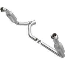 Load image into Gallery viewer, MagnaFlow Exhaust Products 5451711 California CARB Direct-Fit Catalytic Converter for Select Dodge Ram