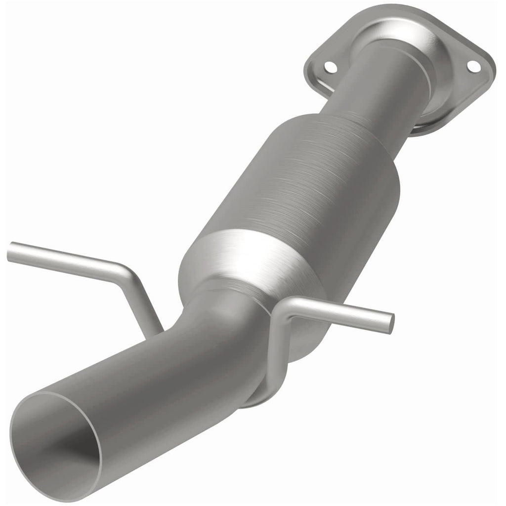 MagnaFlow Exhaust Products 52537 OEM Grade Direct-Fit Catalytic Converter for Select Toyota Highlander