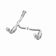 Load image into Gallery viewer, MagnaFlow Exhaust Products 4451172 California CARB Direct-Fit Catalytic Converter for Select Buick Rainier, Chevrolet Trailblazer EXT, GMC Envoy XL, Isuzu Ascender