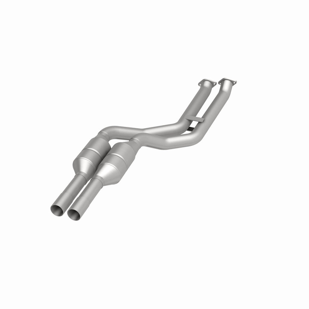 MagnaFlow Exhaust Products 49760 OEM Grade Direct-Fit Catalytic Converter for Select BMW 325Ci, BMW 325i