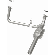 Load image into Gallery viewer, MagnaFlow Exhaust Products 93109 Standard Grade Direct-Fit Catalytic Converter for Select Chevrolet C1500, Chevrolet K1500, GMC C1500, GMC K1500