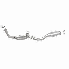 Load image into Gallery viewer, MagnaFlow Exhaust Products 51091 OEM Grade Direct-Fit Catalytic Converter for Select Lexus ES300, Toyota Avalon, Toyota Camry, Toyota Solara