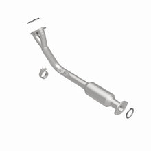 Load image into Gallery viewer, MagnaFlow Exhaust Products 4481912 California CARB Direct-Fit Catalytic Converter for Select Toyota 4Runner