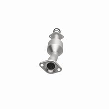 Load image into Gallery viewer, MagnaFlow Exhaust Products 557110 California CARB Direct-Fit Catalytic Converter for Select Nissan Juke