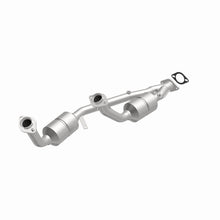 Load image into Gallery viewer, MagnaFlow Exhaust Products 23382 HM Grade Direct-Fit Catalytic Converter for Select Ford Windstar