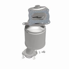Load image into Gallery viewer, MagnaFlow Exhaust Products 5631898 California CARB Manifold Catalytic Converter for Select Honda Accord