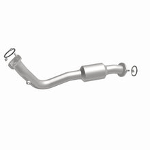 Load image into Gallery viewer, MagnaFlow Exhaust Products 5571541 California CARB Direct-Fit Catalytic Converter for Select Toyota RAV4